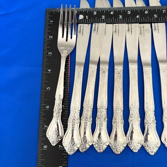 Beautiful Vintage Rogers Co "4 Flower Floral" Stainless Flatware Forks Knife Lot - Picture 14 of 15